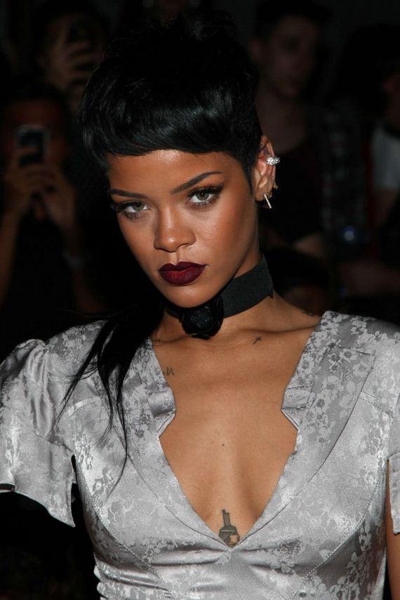 Rihanna-Photos -2013-Fashion-Show